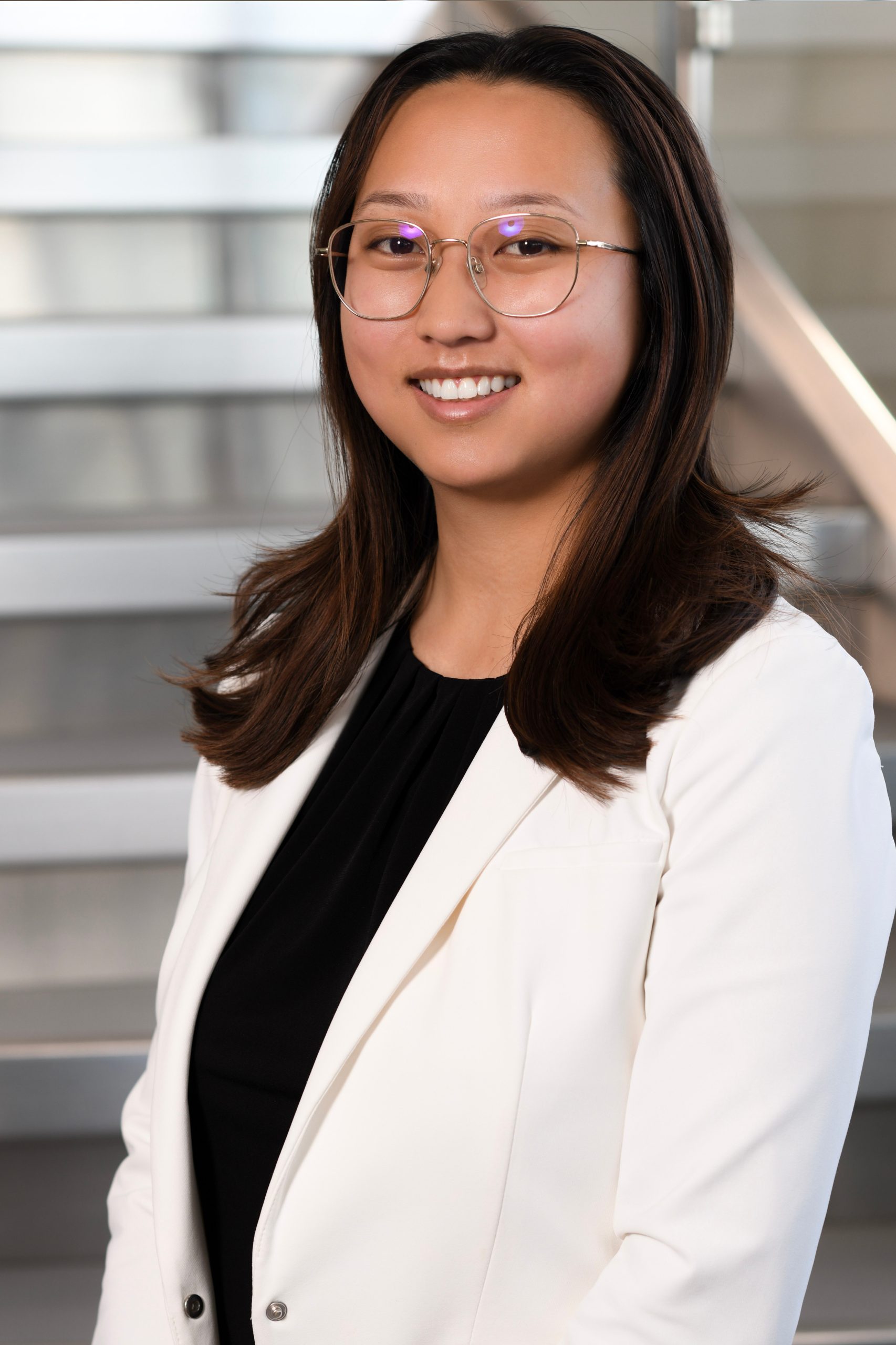 Lisa Rasm 我们的团队/我們的團隊 - Our Team - Lexus of Royal Oak